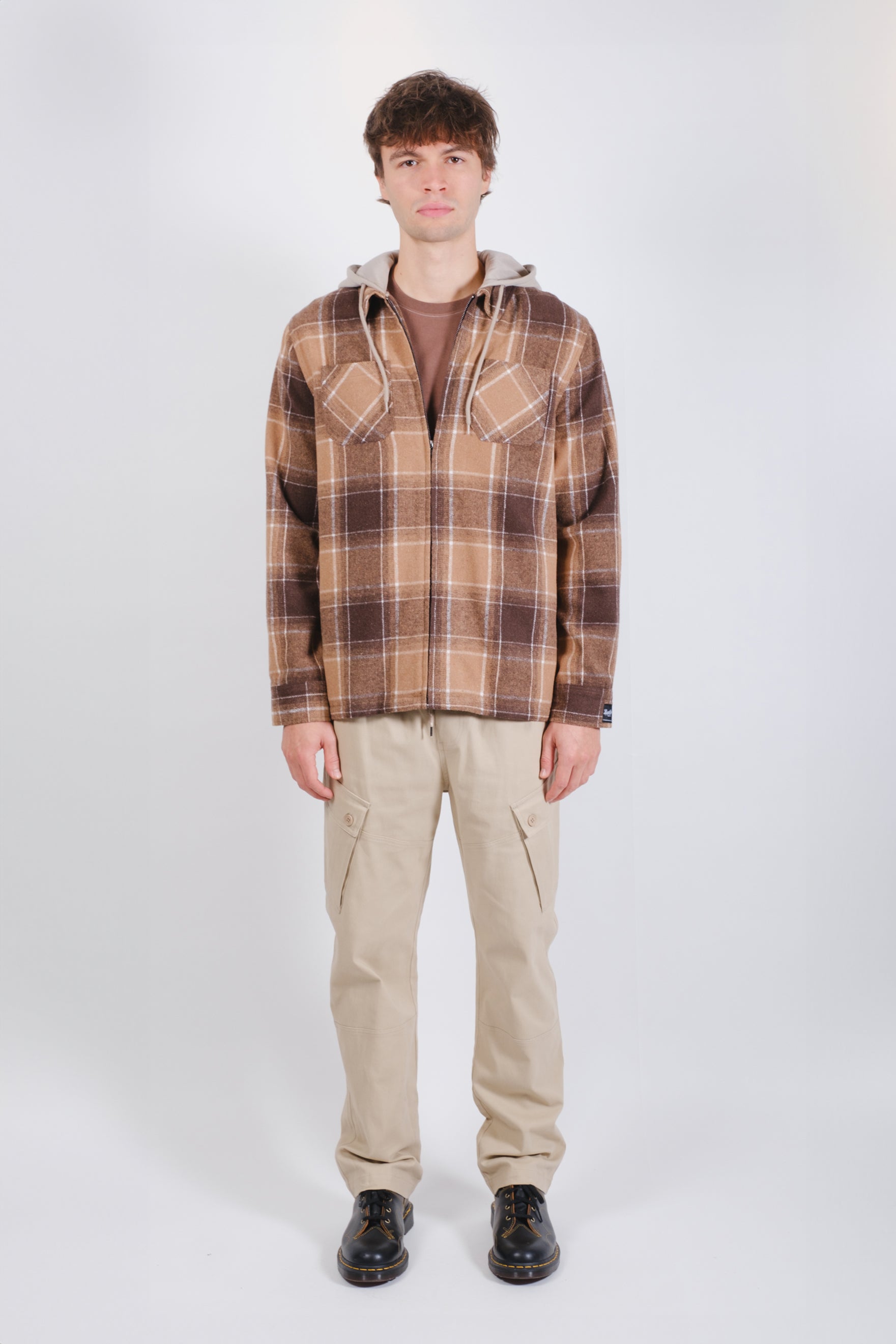 Men’s flannel zip shacket with hood
#color_toffee