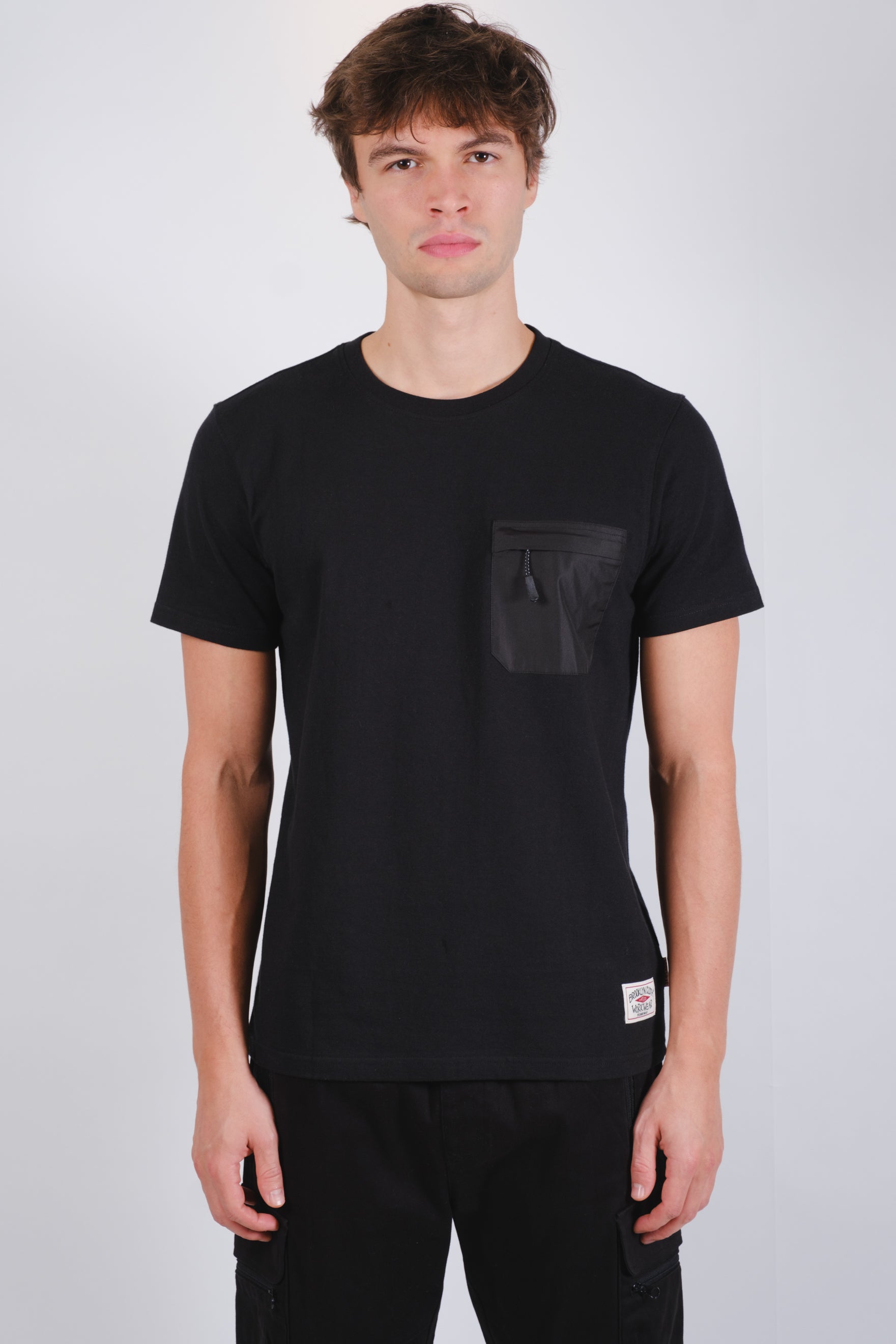 250 GSM nylon tee with front zip pocket and short sleeves
#color_black