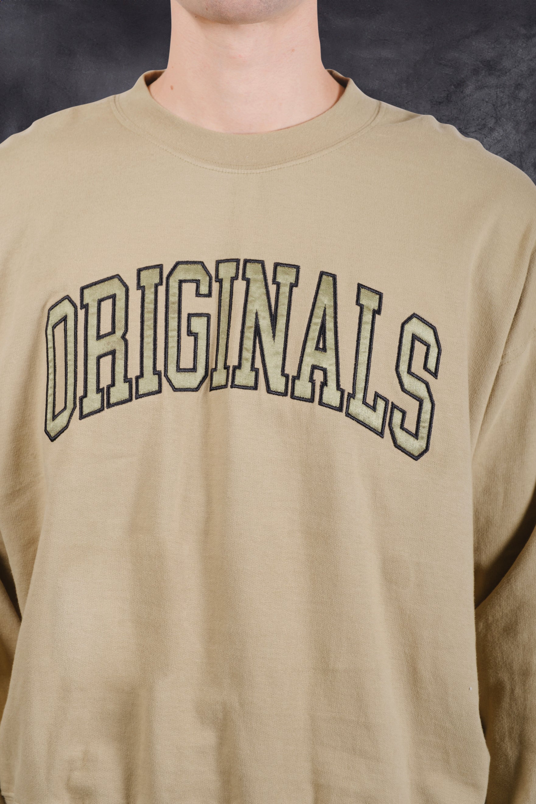 Timeless Originals Satin Applique Crew sweatshirt
#color_olive gray