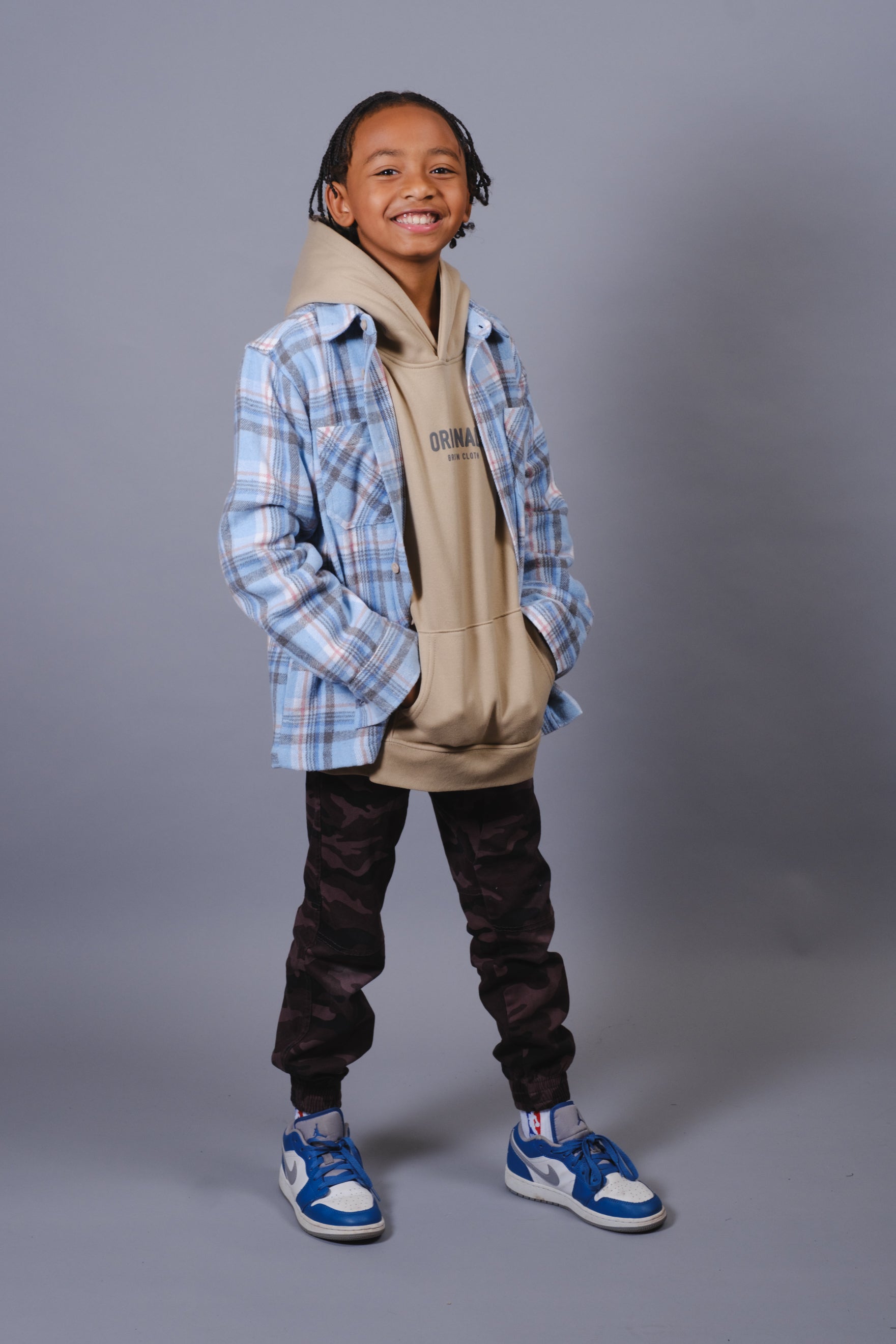 Kids heavy flannel shacket with long sleeves 
#color_blue-beige